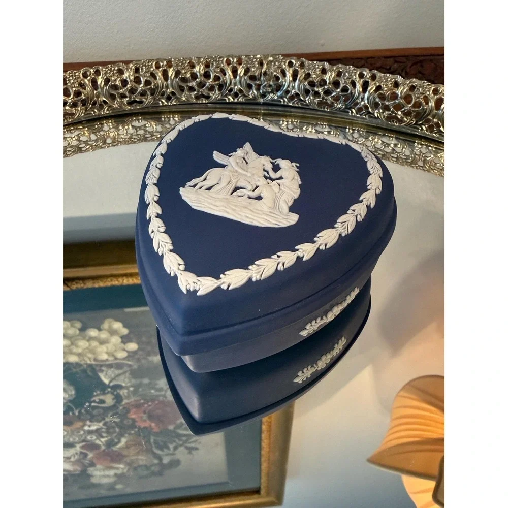 Vintage Wedgwood Blue Jasperware Heart Trinket Box, Jewelry‎ Box Gift
